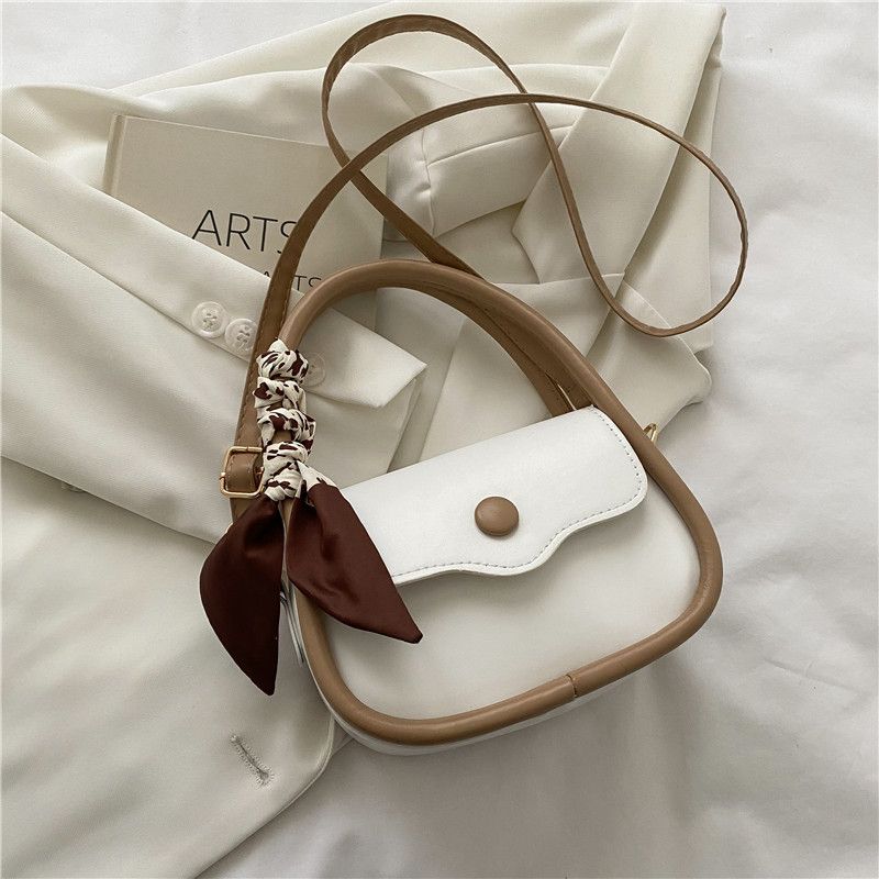 Xiao Qingxin versione coreana da donna 2024 nuovo design di nicchia borsa a tracolla in seta con tracolla primavera/estate_voghion.com