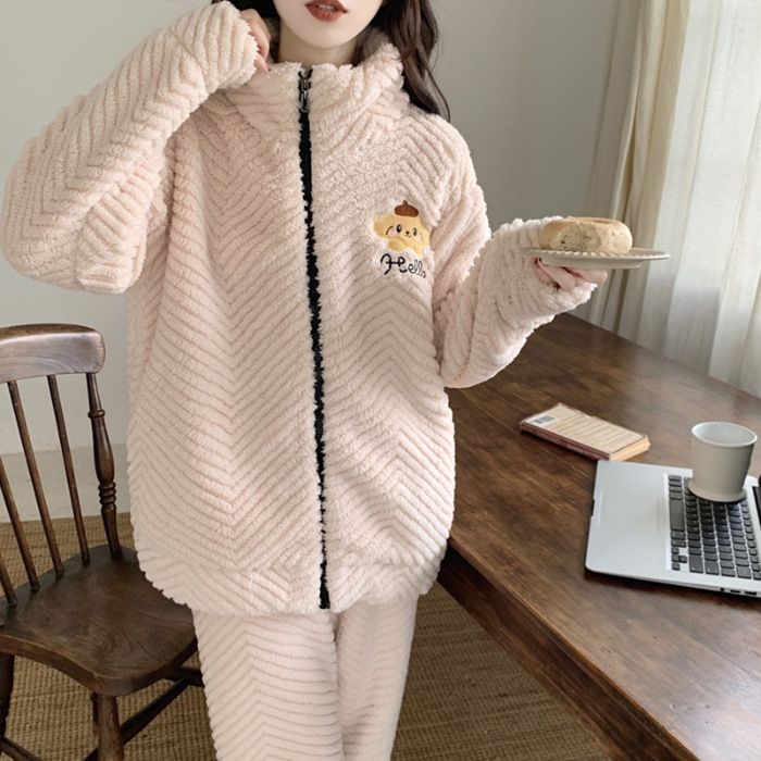 Laang Hoer geschnidden Blummen-Nuechtkleeder fir Fraen am Wanter, Stand-up Kraang Reißverschluss Cartoon Cardigan, laang Hosen mat Plus Size_voghion.com