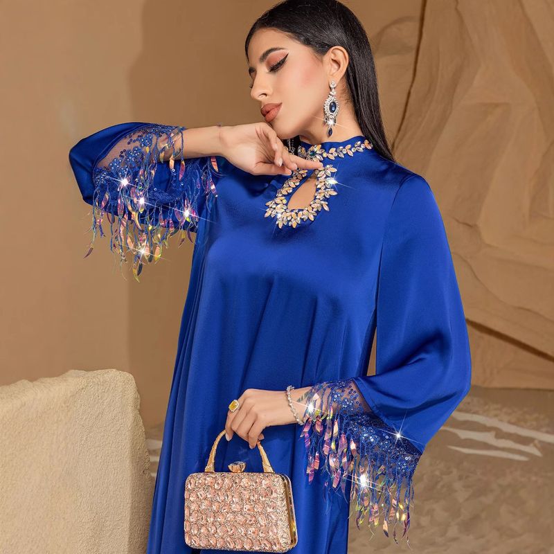 BA3147 Abito lungo Abaya con nappa sfumata laser blu iridescente_voghion.com