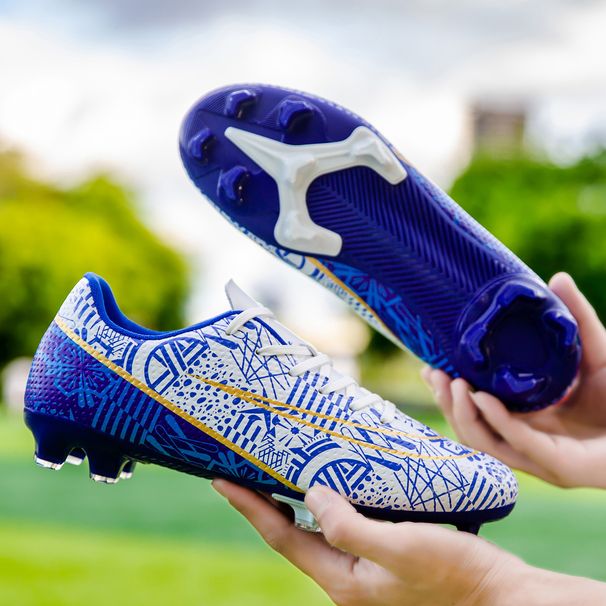 Zemas futbola apavu radzes Pieaugušu vīriešu un sieviešu pamatskolas un vidusskolas skolēnu pusaudžu TF nagi_voghion.com