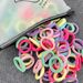 Barntillbehör Engångshår för flickor Liten hårring Gummiband Hög elastisk godisfärgad liten sömlös handduksring Hårring_voghion.com