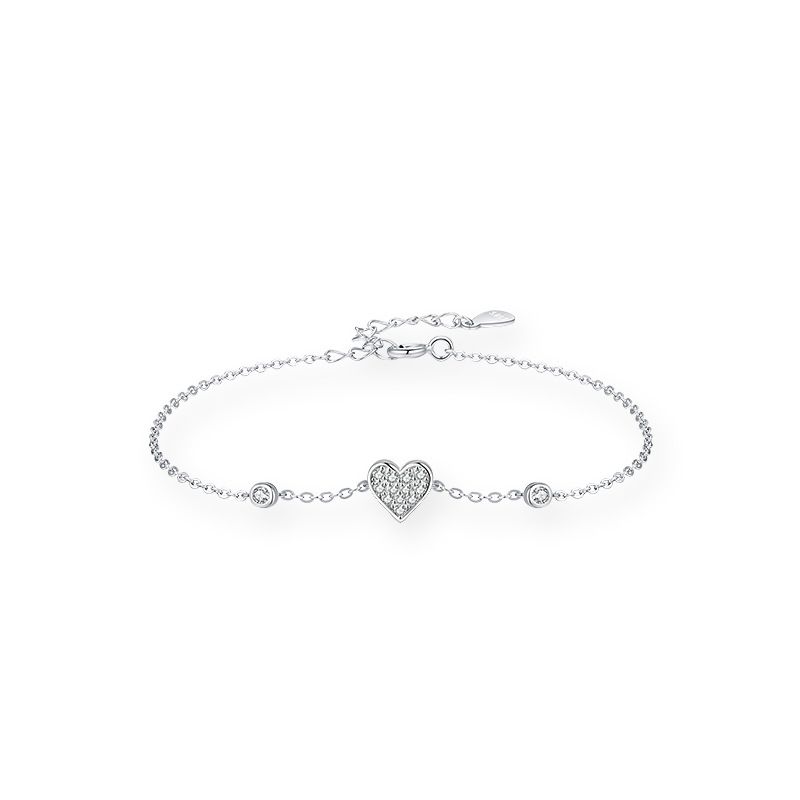 Bracciale da donna in argento puro con micro diamanti intarsiati a forma di cuore, leggero, elegante e di lusso, con design a forma di cuore._voghion.com