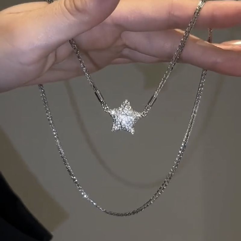 High-End Full Diamond Niche Design Magnetic Heart Snake Bone Chain Elegant Sweet Cool Necklace_voghion.com