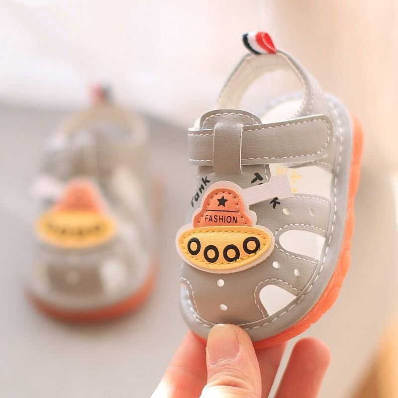 It's called shoes, summer's new soft-soled baby toddler shoes, boys' shoes, non-slip 0-1 - 2-year-old girls' baby sandals._voghion.com