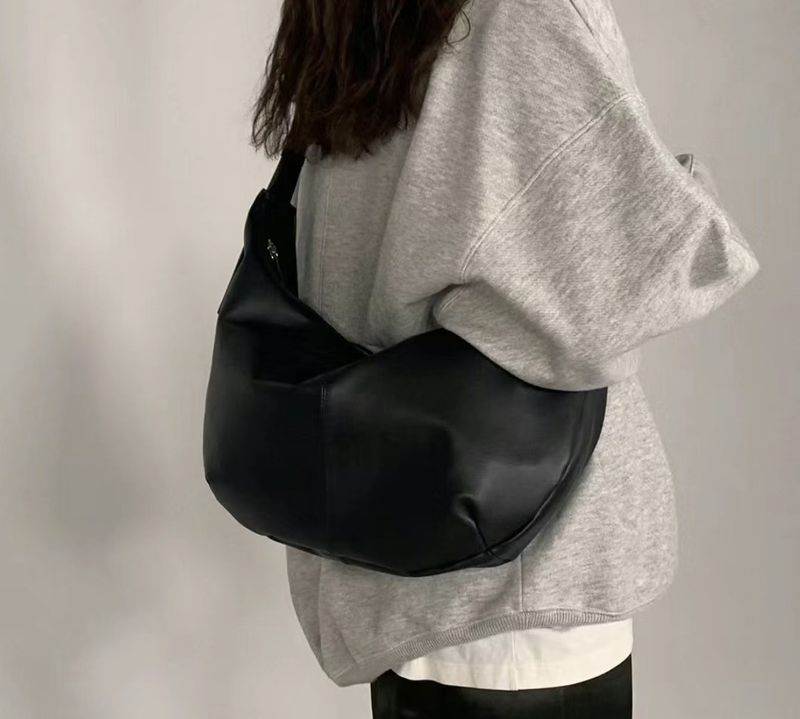 Koreanische Nischendesign-Knödeltasche mit Rindsleder-Einzelschulter-Umhängetasche_voghion.com