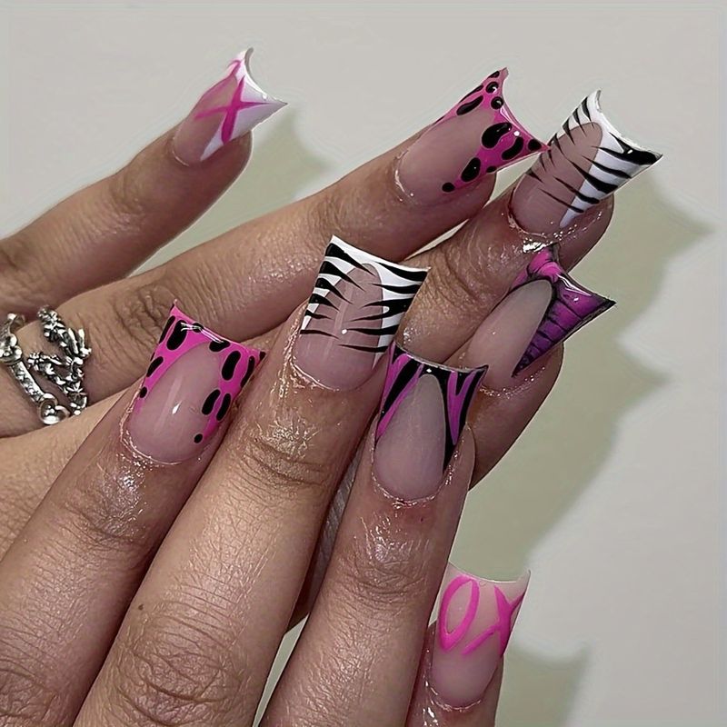 Duckbill Long False Nails - Gorgeous Leopard Print & Flashing Diamond Nail Art, Sweet & Cool Design, High-End Wearable Nails_voghion.com