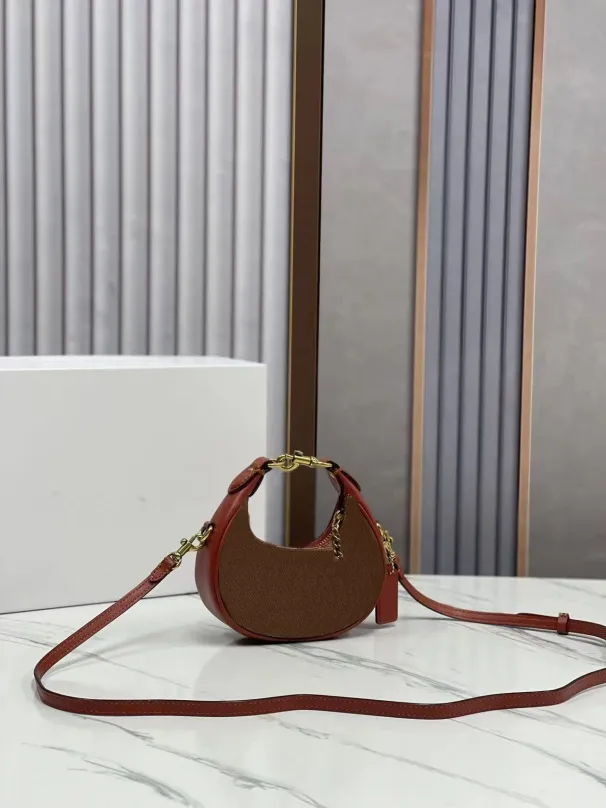 Hobo-Handtaschen – Schicke, halbmondförmige Schultertasche mit silberner Hardware, halbmondförmiger Reißverschluss, Handgelenktasche mit langem Riemen aus hochwertigem_voghion.com