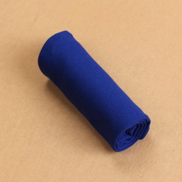 Moteriškas madingas liekninantis kūnas viduje su baziniais marškinėliais_voghion.com