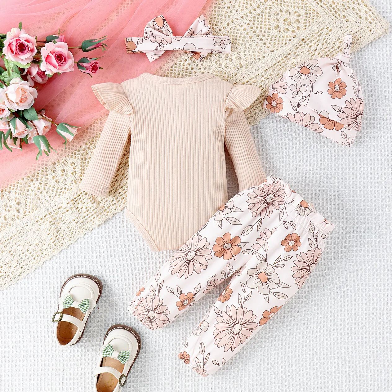 Ensemble quatre pièces pour filles, manches longues + pantalon long avec chapeau, à rayures colorées, lettres imprimées, nouvelle collection automne et hiver_voghion.com