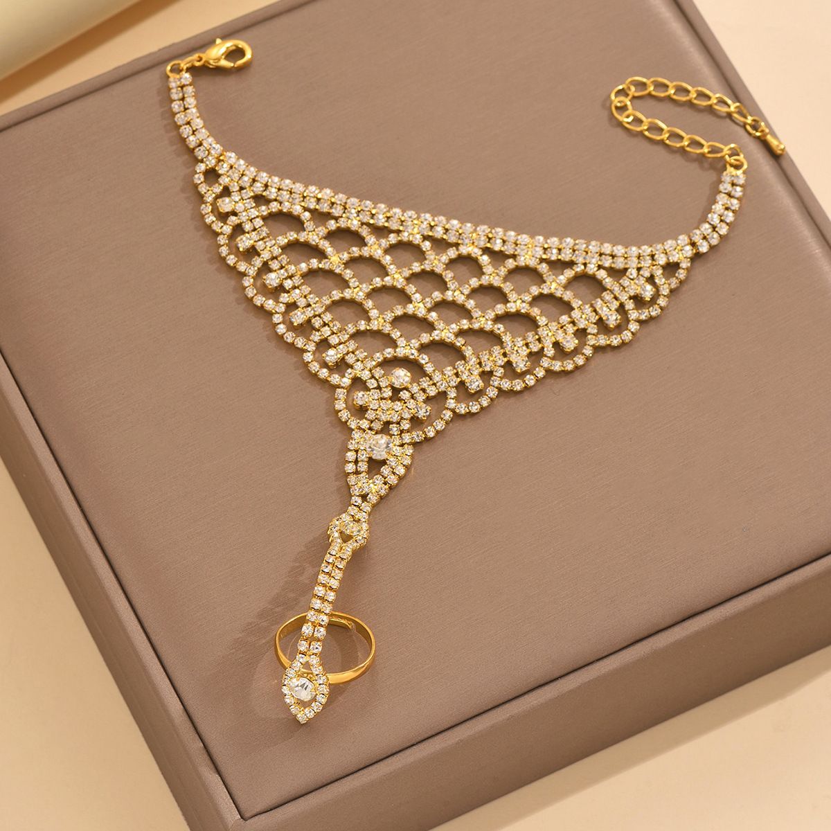 Catena con strass a griglia, stile alla moda, con retro a forma di dito, elegante e alla moda, accessori con diamanti pieni._voghion.com