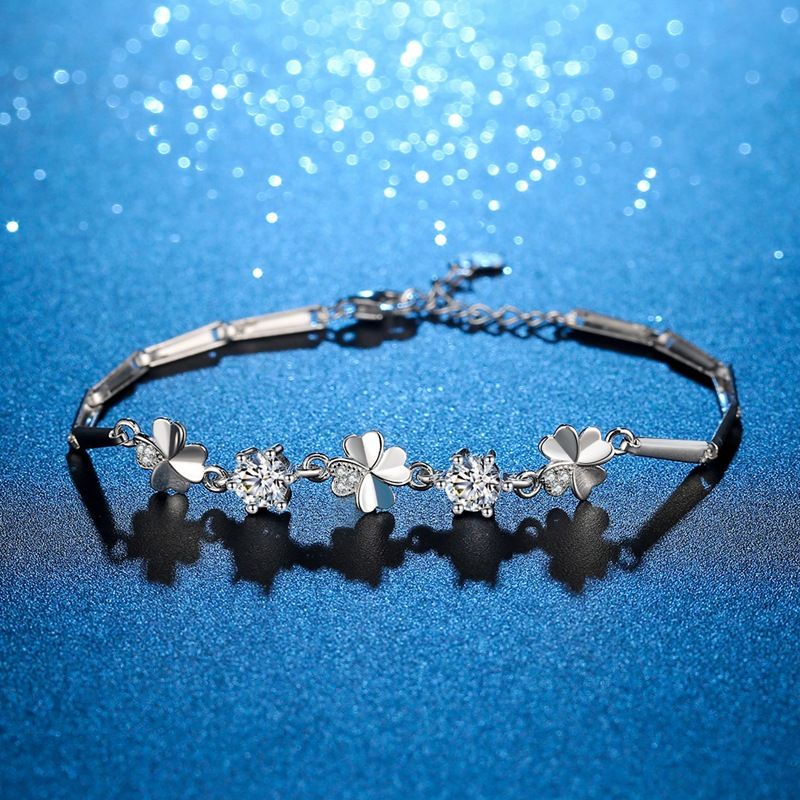 Kuaishou Douyin Live Vierblättriges Kleeblatt für Damen, modisch, 1 Karat Moissanit-Armband_voghion.com