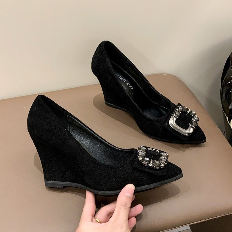 2025 New Spring And Autumn Slope Shallow Mouth Metal Buckle Women's Korean Edition High Heel Height Boosting Work Single_voghion.com