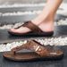Männer Summer nei mëllen Buedem rutschfest Flip Flops fir Teenager Strandkleeder Casual Moud Pantoffelen_voghion.com