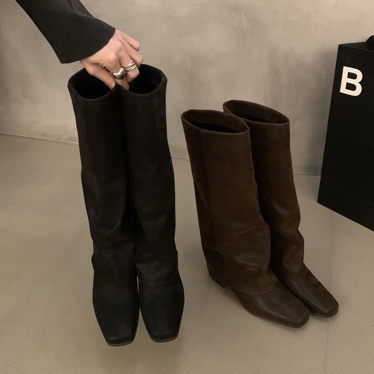 Kleine und Nischen-braune Ritterstiefel für Damen im Herbst 2024, Western-Stil_voghion.com