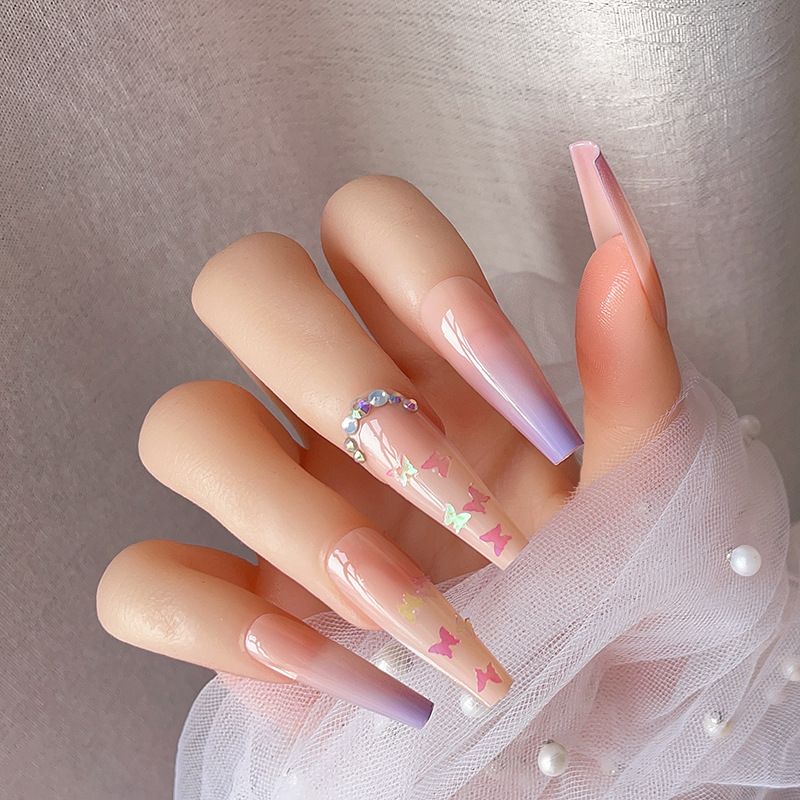 Hoofd Vierkant 24 Stuks Kunstnagels Lange Doodskist Volledige Dekking Fake Nail Tip Hartvormige Strass Ontwerp Wearable Fre_voghion.com