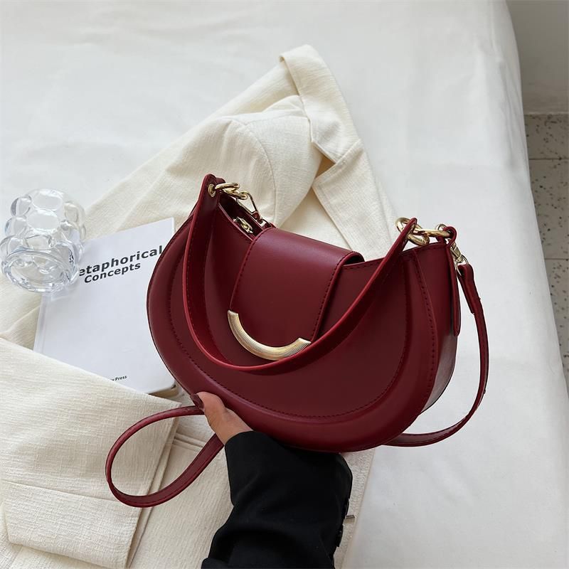 Hochwertige, beliebte neue Nischen-Design-Taschen, 2023 Frühling und Sommer, Umhängetasche, eine Schulter-Unterarmtasche, Damentasche_voghion.com