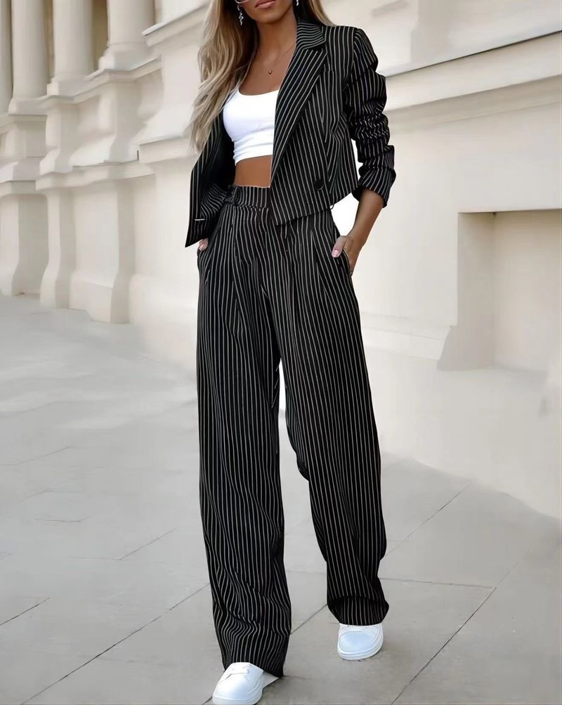 Vêtements pour femmes tempérament décontracté rayé revers court costume pantalon droit costume_voghion.com