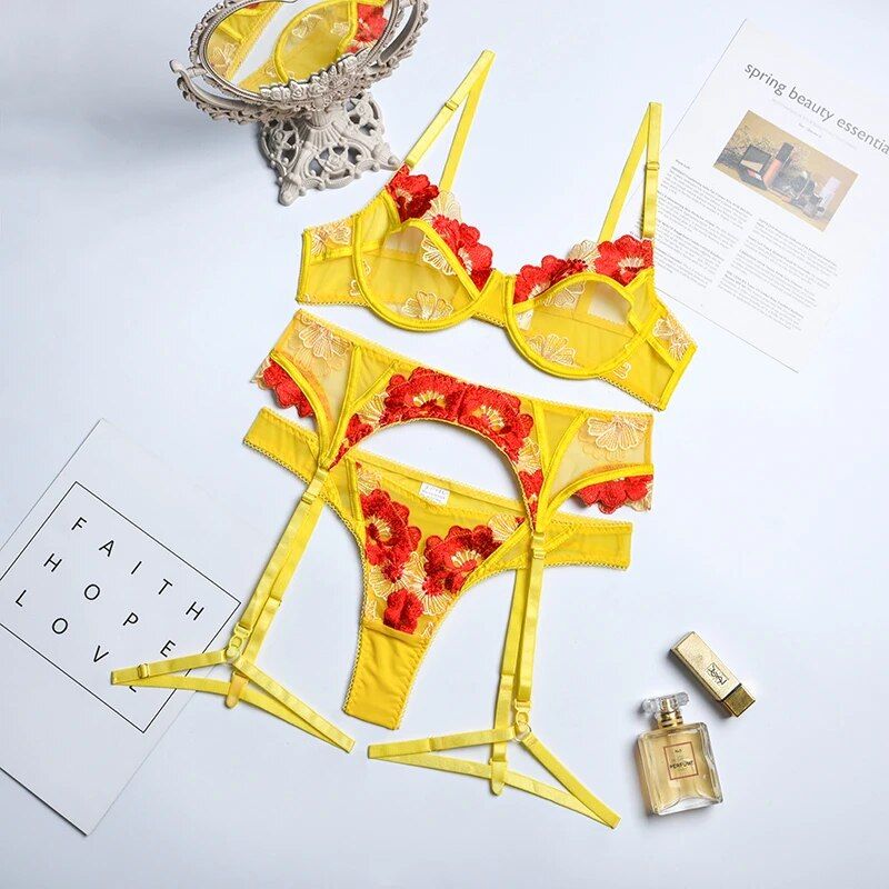 Lingerie erotica Tulle Ricamo Biancheria intima da donna firmata Lingerie Set biancheria intima sexy senza cuciture Set completo di 4 lingerie_voghion.com