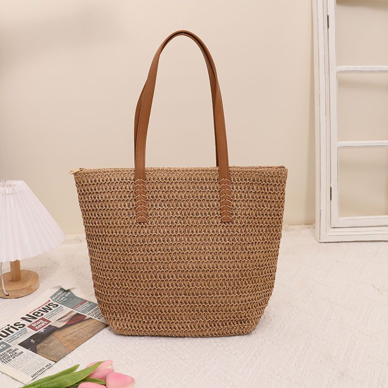 Simple one-shoulder large capacity straw bag women's summer versatile straw bag woven bag seaside vacation beach bag rattan bag_voghion.com
