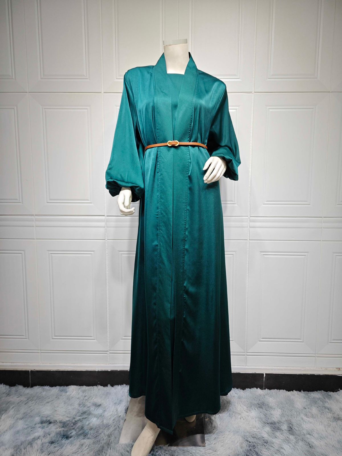 MQ103 Muslim Fashion Solid Farbe Abaya Zweiteiler Türkei Kleid_voghion.com