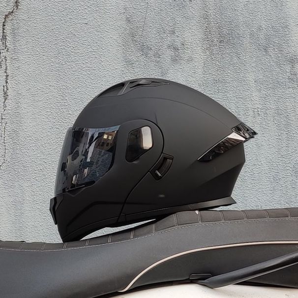 Kask motocyklowy z podwójnym daszkiem dla mężczyzn i kobiet, całoroczny, ze spojlerem, Bluetooth do jazdy na rowerach elektrycznych_voghion.com