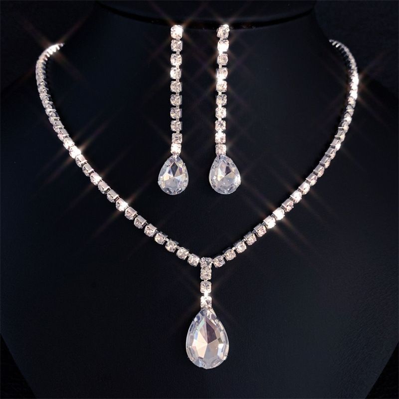 New minimalist droplet shaped pendant necklace earring fashionable bride set evening dress accessories_voghion.com