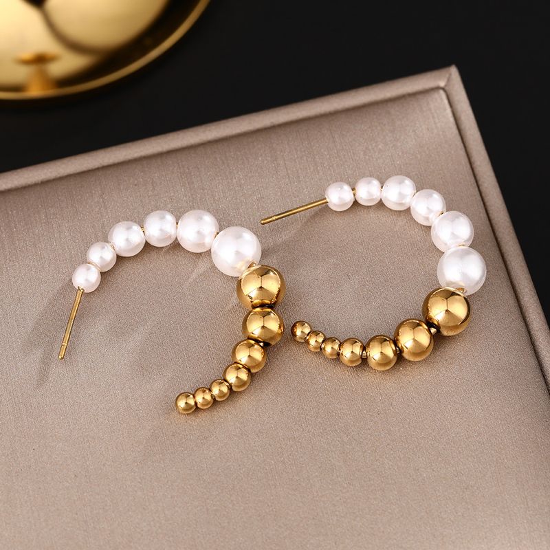 Nuova tendenza moda creativa a forma di C resistente allo sbiadimento per le donne in stile minimalista fresco con perline e orecchini_voghion.com