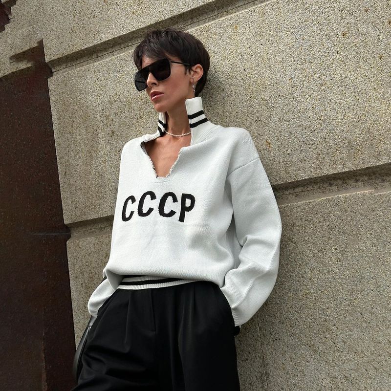 Women's Clothing Letter Color Woven Hem Tightened Soft Waxy Sweater Female Lapel Personalized Design Long Sleeved Sweater_voghion.com