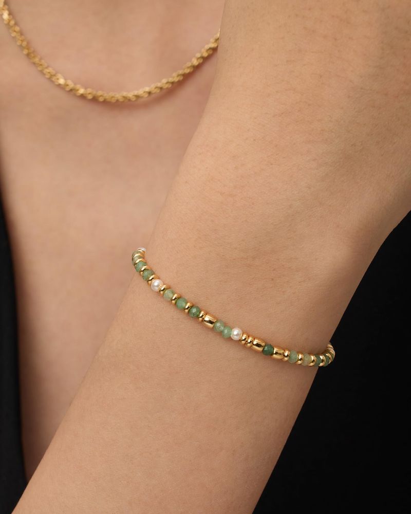 New Bohemian Style Colorful Crystal Initial Letter Round Plate Engraved Bracelet Flowing Light_voghion.com