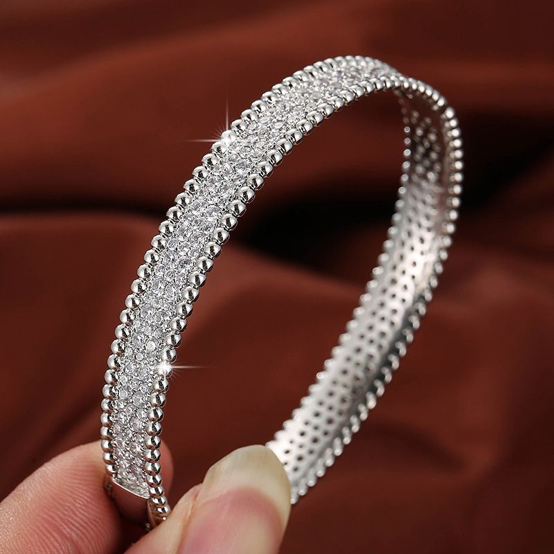 Fashion All Match Starry Sky Micro Inlaid Circle Zircon Bracelet Bracelet_voghion.com