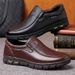 Chaussures d'affaires décontractées et formelles en cuir véritable pour hommes, idéales pour les pères d'âge moyen et les personnes âgées, à enfiler, respirantes et à semelle souple._voghion.com