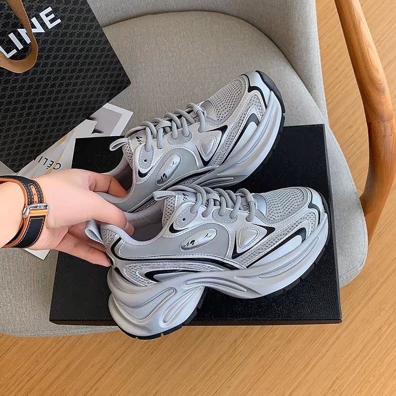 White Deer Same Thick Sole Silver Dad Women's Spring 2024 New Fashion Versatile Breathable Casual Sports Shoes_voghion.com
