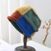Cappello da pescatore lavorato a mano a blocchi di colore per donna, versatile berretto in lana calda per autunno e inverno_voghion.com