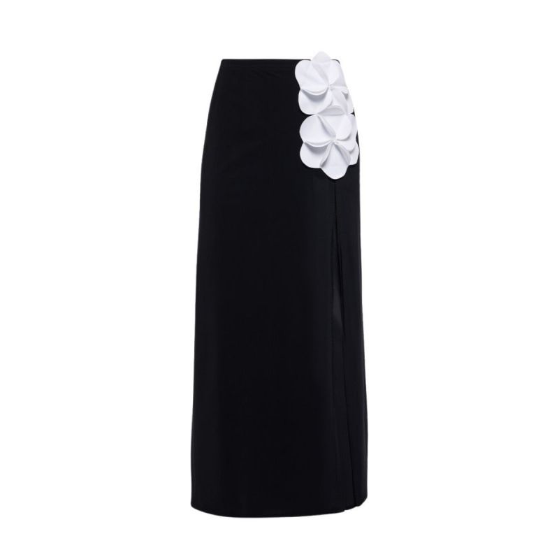 Strapless One-piece Women's Set New Black And White Contrasting Simple Flower Swimsuit_voghion.com