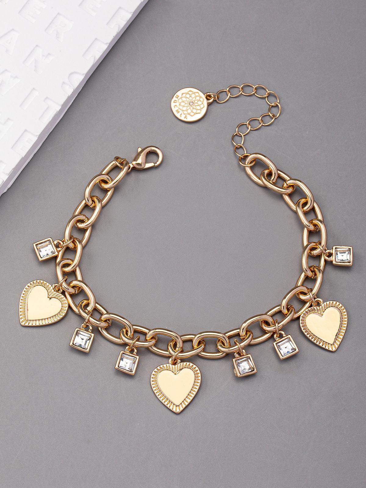 Damenschmuck Personalisiertes Design Drei Liebesanhänger Armband Handschmuck High End_voghion.com