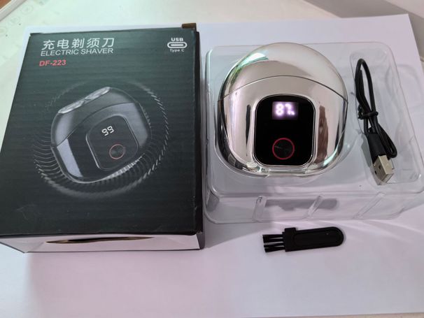 Rasoio elettrico Stormwind Mini - Rifinitore ricaricabile USB ultra silenzioso con display a LED, doppie testine flottanti e rasatura regolabile per uomo_voghion.com