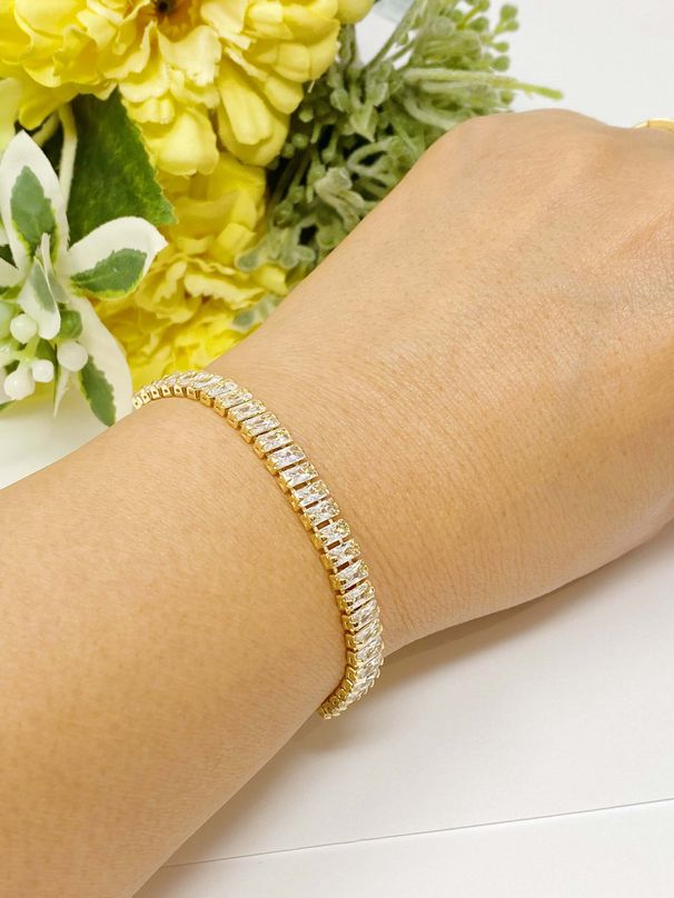 Classy Shine BraceletClassy Shine Bracelet_voghion.com