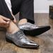 Britische Herren-Brogues aus spitzem Leder mit doppelter Lufteinlage und Alligatorleder-Optik – ein echter Hingucker._voghion.com