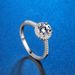 Simulierter Diamant Moissanite Luxus rundes Paket sechs Krallen ein oder zwei Karat Hochzeitsring für Frauen_voghion.com