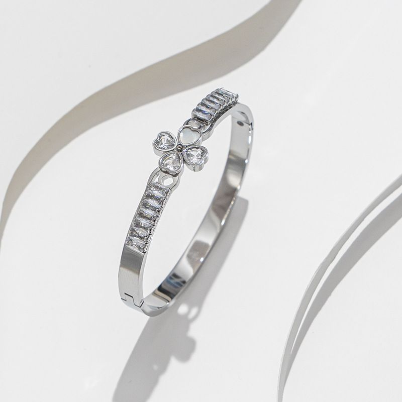   Bracelet trèfle à quatre feuilles populaire pour femmes, design de bijoux, bracelet en titane et acier zircon de haute qualité_voghion.com