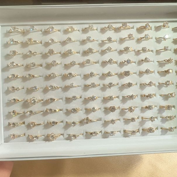 Verstelbare open nieuwe luxe sprankelende zirkoon voor vrouwen, eenvoudige gesimuleerde trouwring met wijsvinger_voghion.com