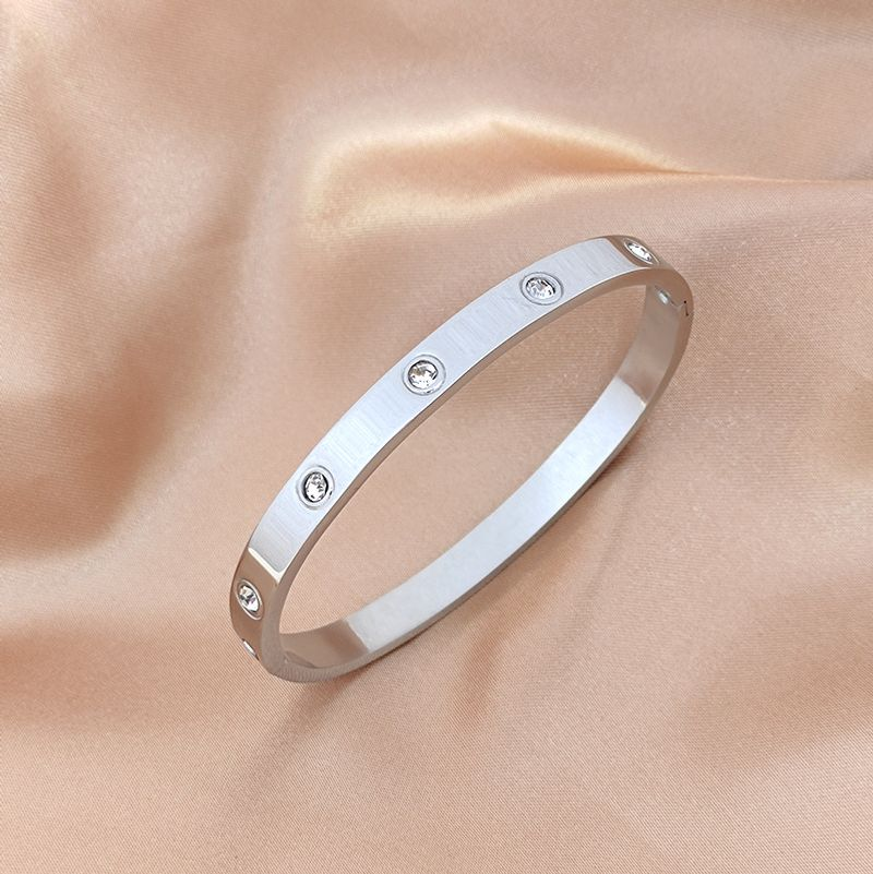 Fashion Card Home Full Dia Minimalist Wind Net Red With The Same Bracelet_voghion.com