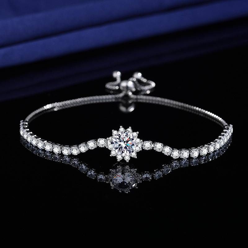 Moissanite Sunflower Bracelet 2 Carat Diamond Pull-out Hand Ornament For Women_voghion.com