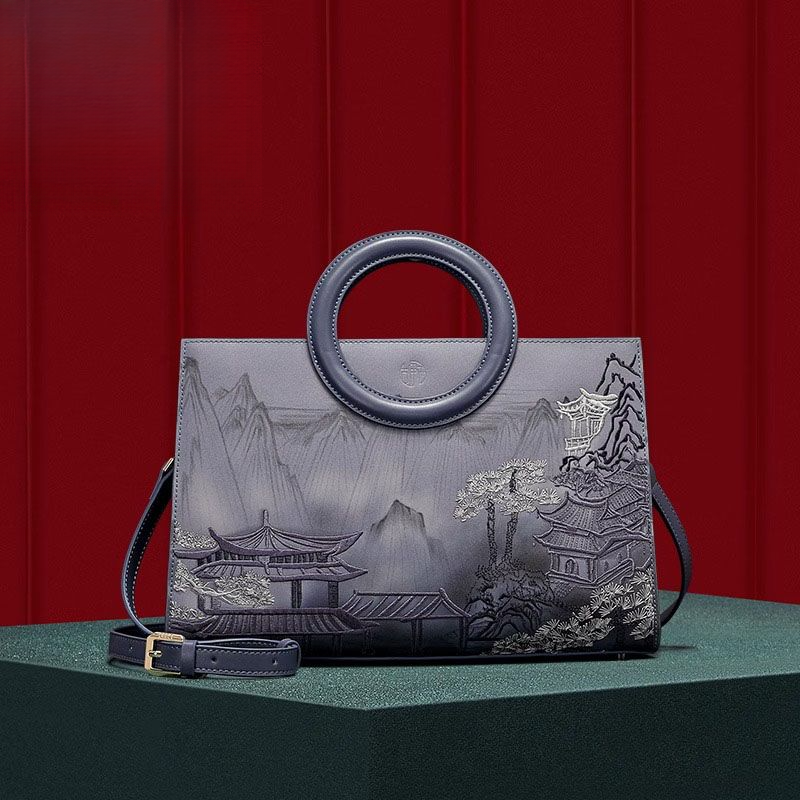 New fashionable backpack, unique atmosphere, artistic style, fashionable front end, practical and durable_voghion.com
