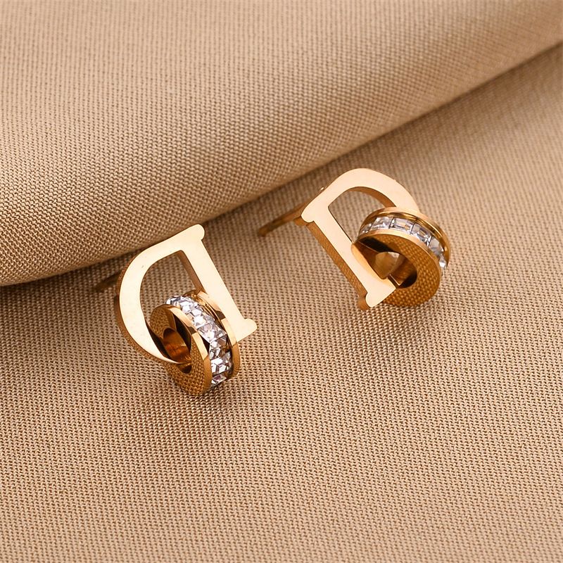 Fashion Korean version D letter square diamond double ring rose gold earrings for trendsetters, versatile titanium steel_voghion.com