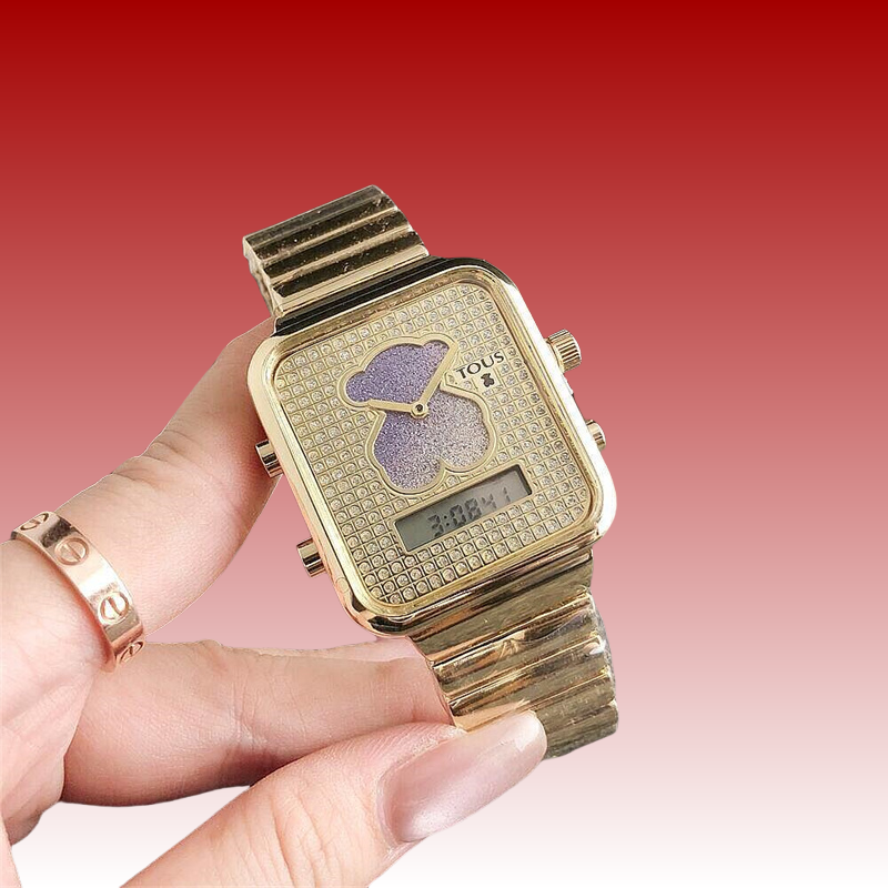 2024 Ny hett säljande kvinnomode företag kvartsklocka Full Diamond Lyx mångsidig Bear Steel Band Watch Box mindre förpackning_voghion.com