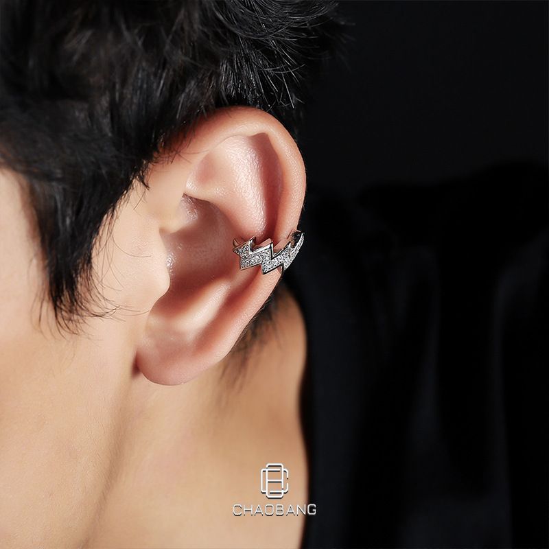 Orecchini a clip con zirconi a forma di fulmine per uomo, accessori dal design versatile, orecchini semplici e senza piercing per donna._voghion.com