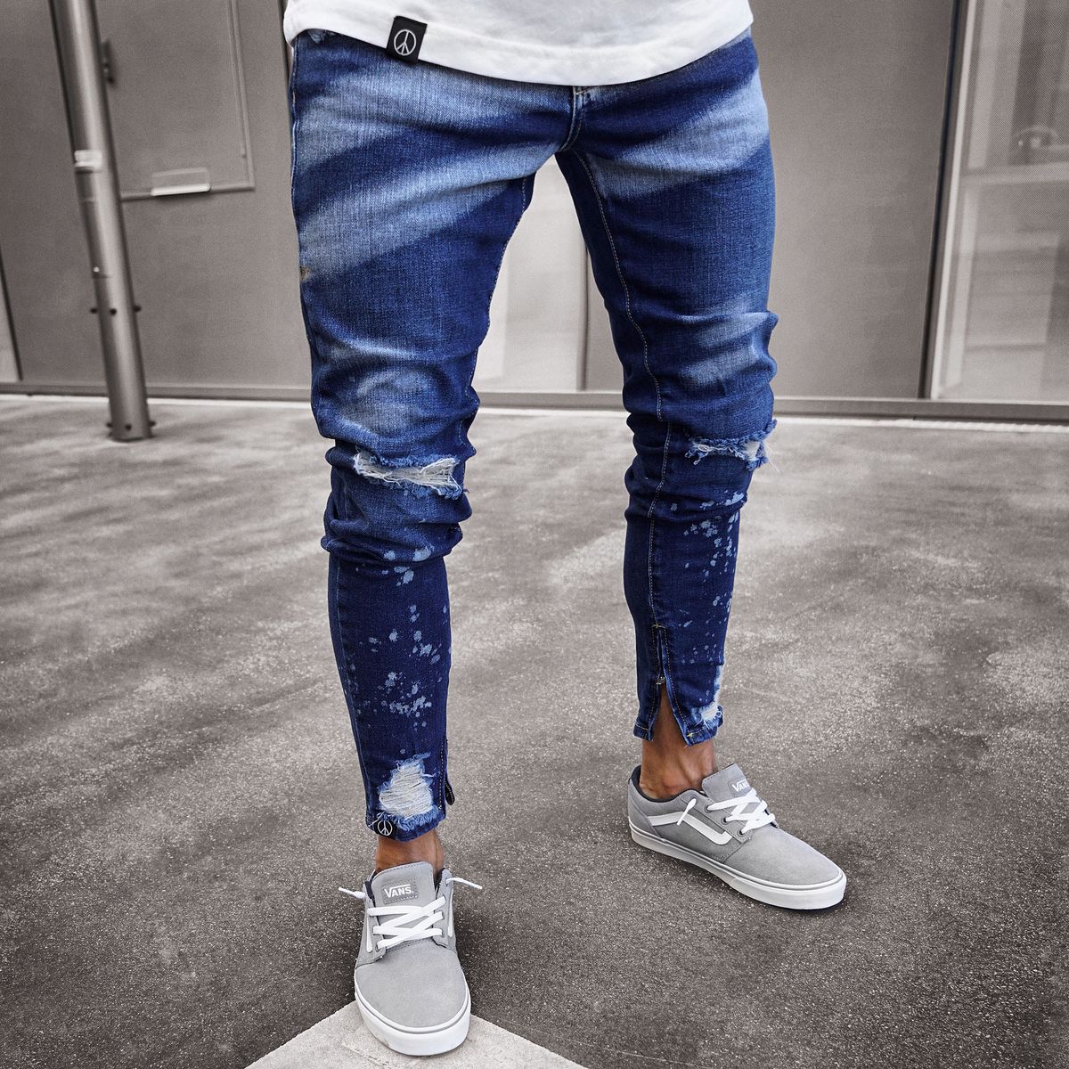 Neue, abgenutzte Jeans-Leggings für europäische und amerikanische Männer mit modischen Lackreißverschlüssen und personalisierten Slimming-Jeans_voghion.com