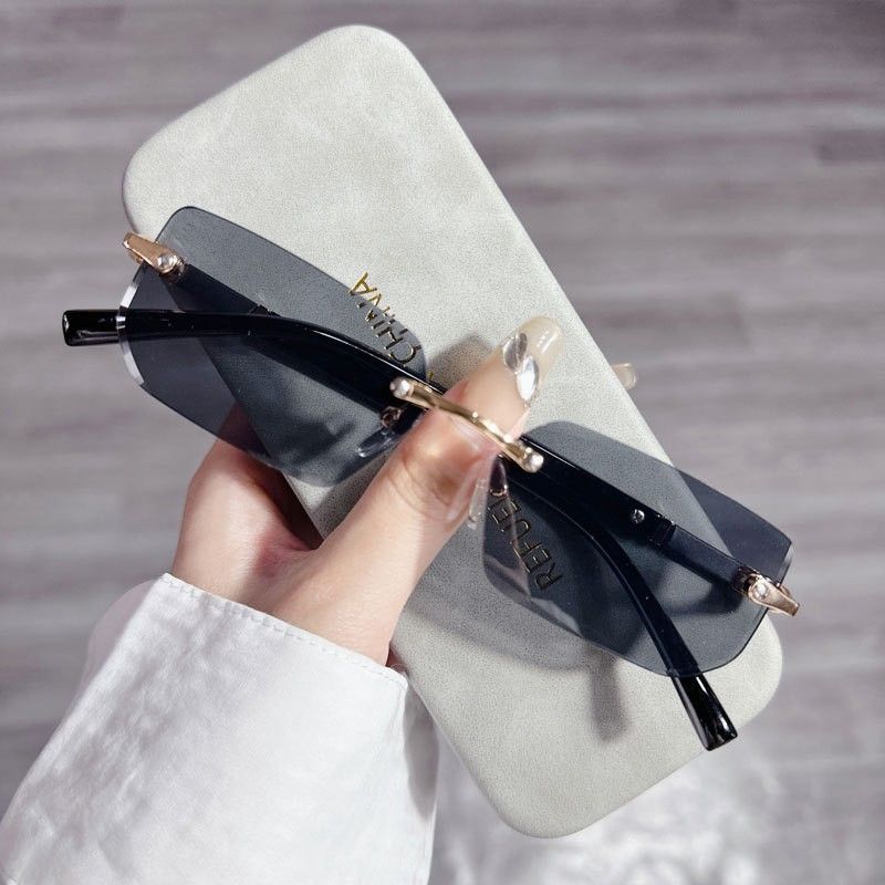 Nuovi occhiali da sole quadrati senza montatura con bordo in metallo, in saldo_voghion.com