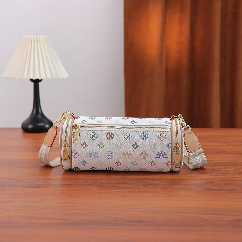 New Fashion Retro Simple High Grade Girly Pen Holder Shape Crossbody Single Shoulder Bag_voghion.com